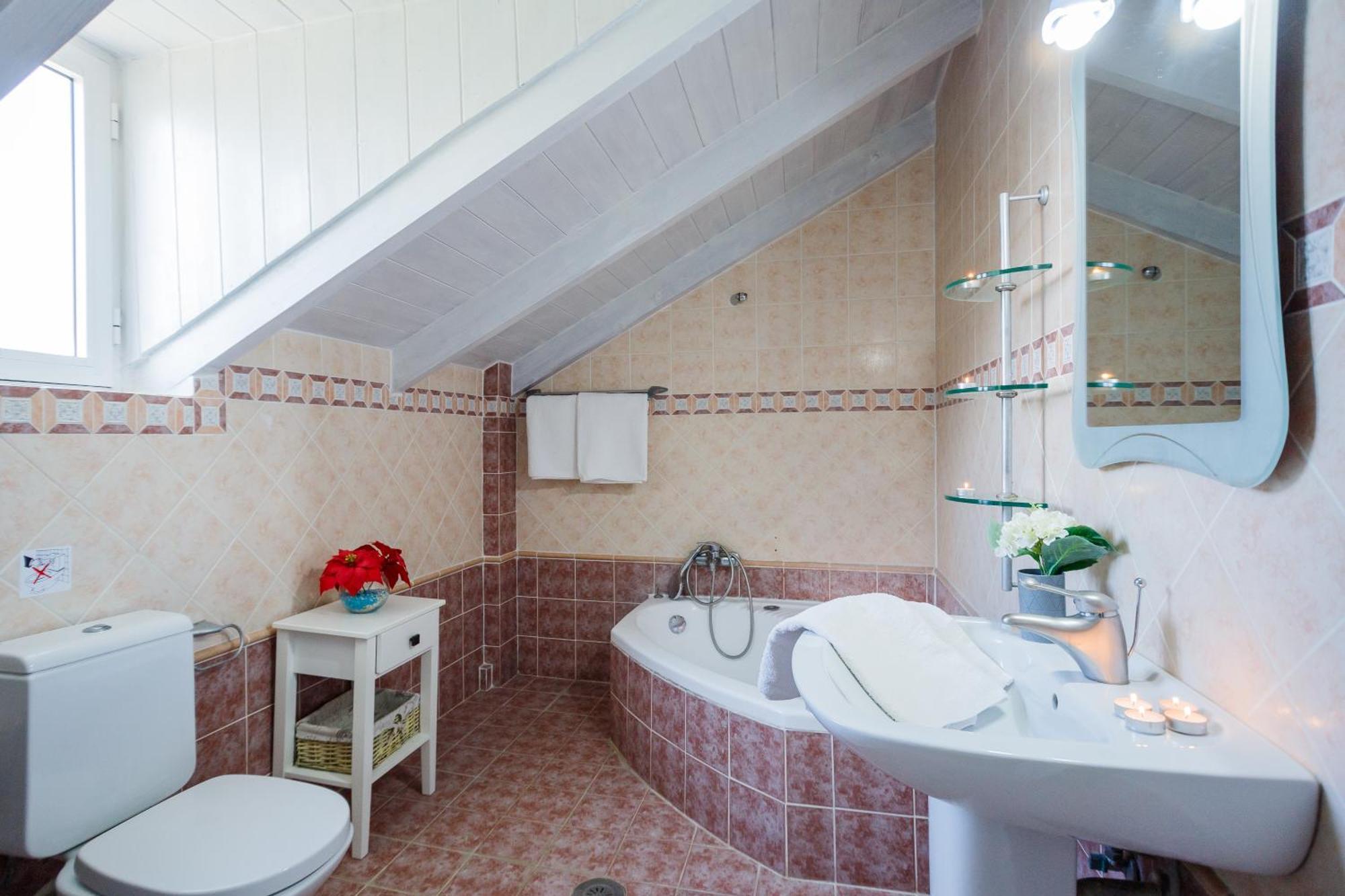Tonias Houses - Thea House And Vrachos Attic Appartment Аликанас Екстериор снимка